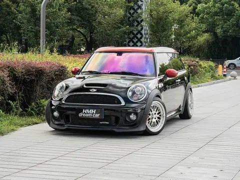 MINI JCW CLUBMAN 2013
