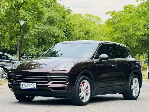 Porsche Cayenne 2021