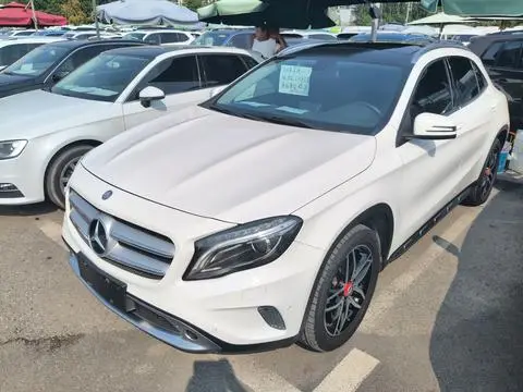 Mercedes-Benz GLA 2016