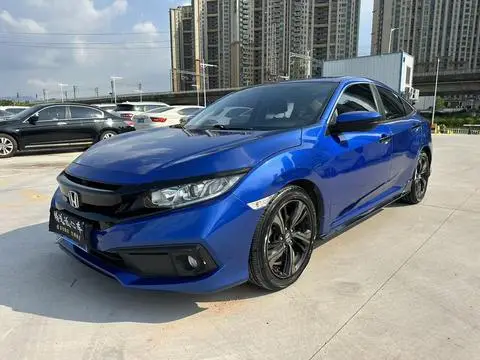 Honda Civic 2019 — фото 1
