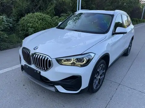 BMW X1 2022 — фото 1