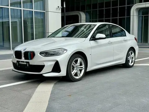 BMW 1 Series 2020 — фото 1