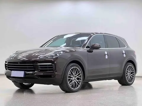Porsche Cayenne 2020 — фото 1