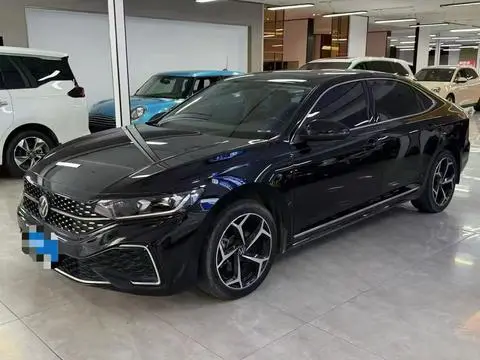 Volkswagen Passat 2023