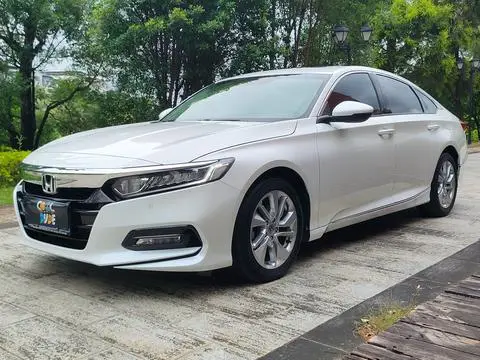Honda Accord 2018 — фото 1