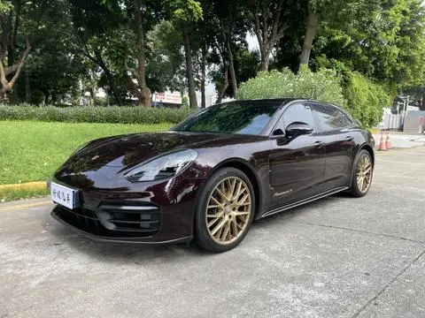 Porsche Panamera 2023