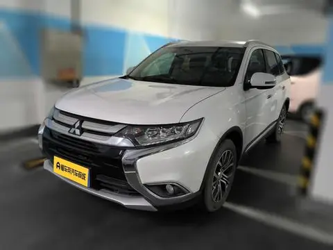 Mitsubishi 欧蓝德 2018