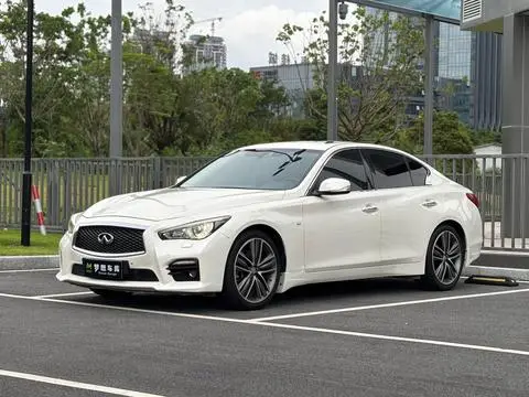 Infiniti Q50 2014