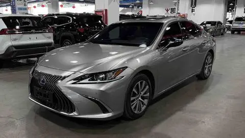 Lexus ES 2021