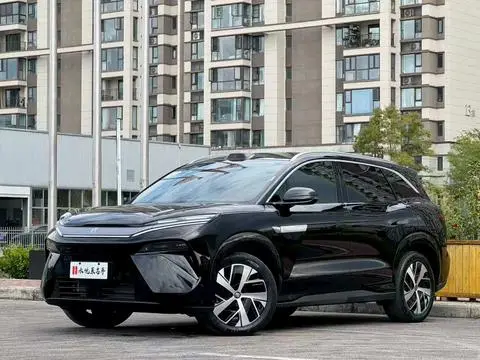 BYD TangL DM 2025