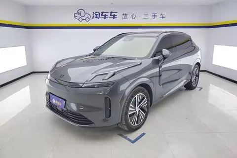 Lynk & Co 08 EM-P 2025