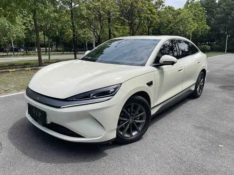 BYD 秦L EV 2025