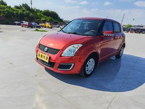 Suzuki 雨燕 2013