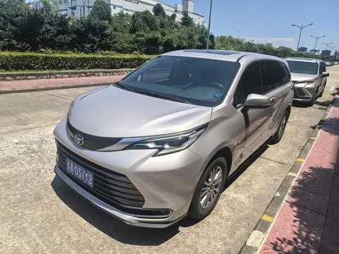 Toyota 赛那 2021
