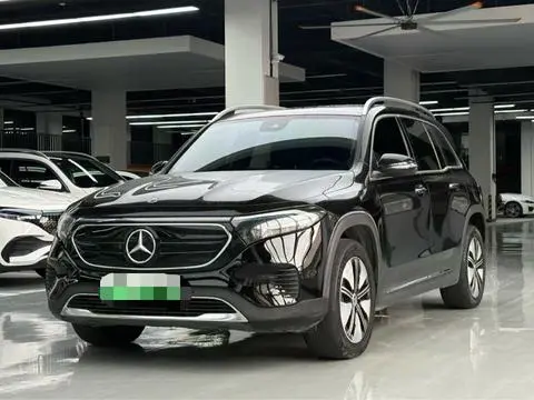 Mercedes-Benz EQB 2023
