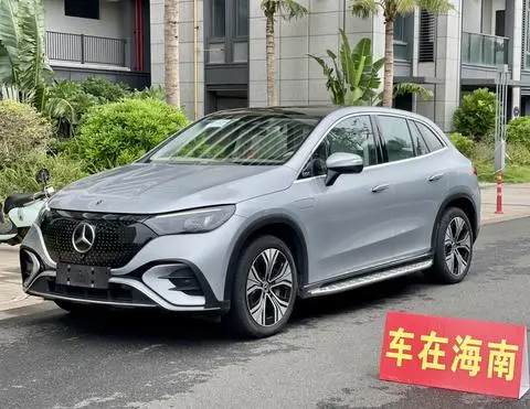 Mercedes-Benz EQE SUV 2023