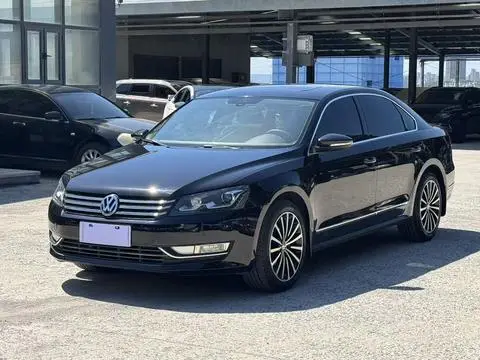 Volkswagen Passat 2014 — фото 1