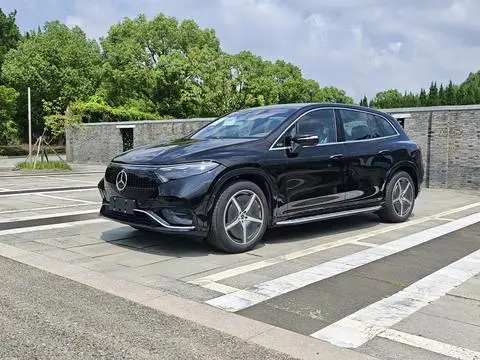 Mercedes-Benz EQS SUV 2025