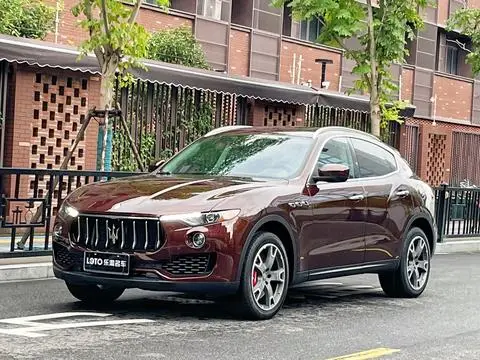 Maserati Levante 2017 — фото 1