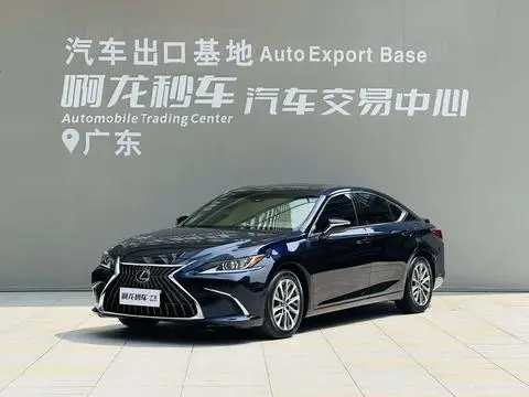 Lexus ES 2022