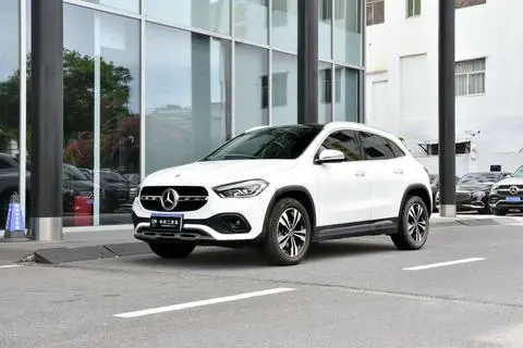 Mercedes-Benz GLA 2023