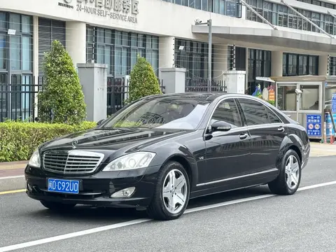 Mercedes-Benz S-Class 2008