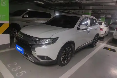 Mitsubishi 欧蓝德 2020