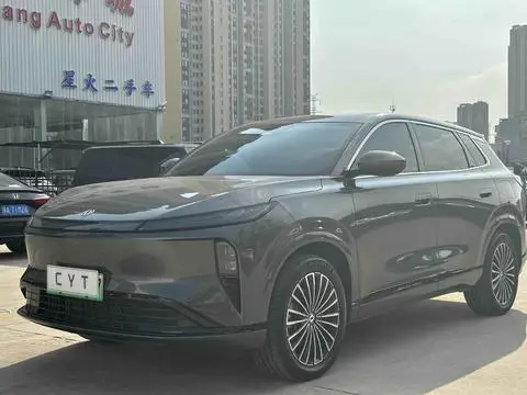 Dongfeng L8 PHEV 2025 — фото 1