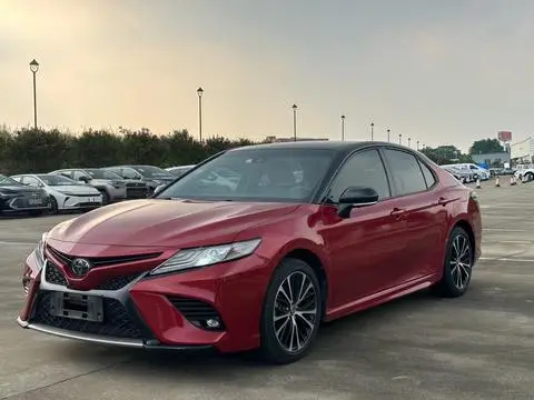 Toyota Camry 2018