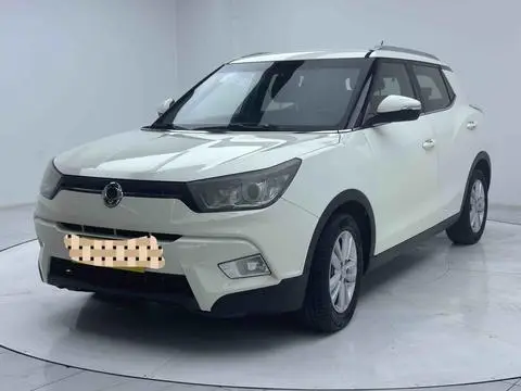Ssangyong 蒂维拉 2015