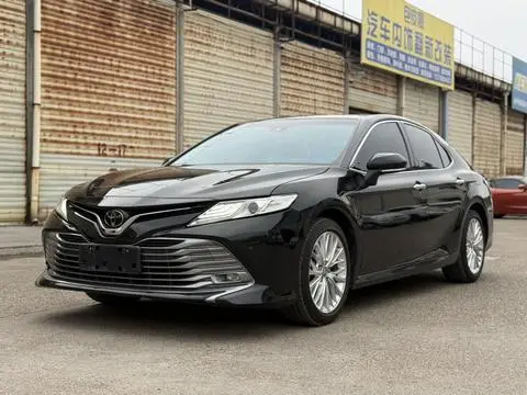 Toyota Camry 2019