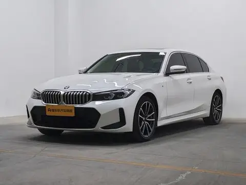 BMW 3 Series 2023 — фото 1