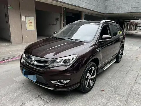 BYD S7 2015