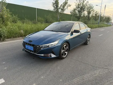 Hyundai Elantra 2022