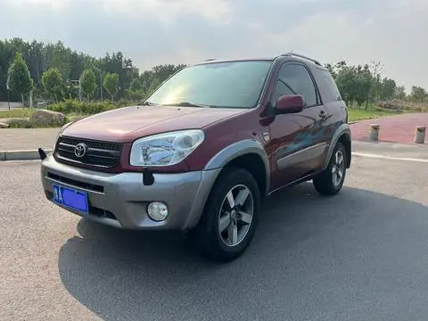 Toyota RAV4 2004 — фото 1