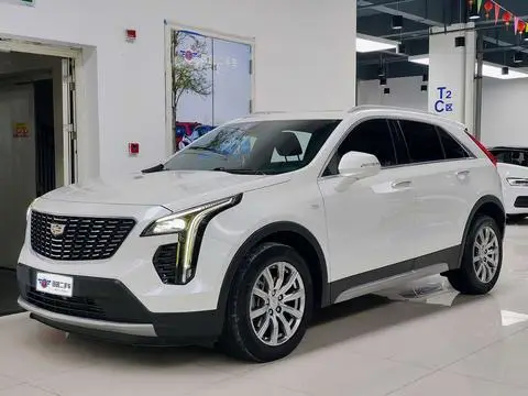 Cadillac XT4 2022 — фото 1
