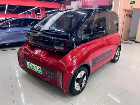 Baojun E300 2020