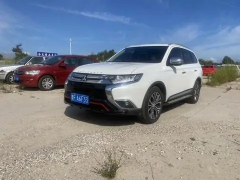 Mitsubishi 欧蓝德 2016