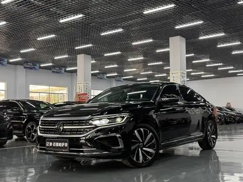 Volkswagen Passat 2024