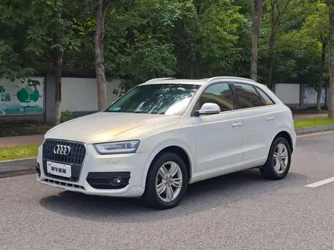 Audi Q3 2013 — фото 1
