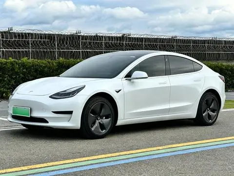 Tesla Model 3 2019 — фото 1