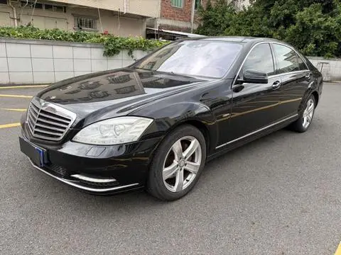 Mercedes-Benz S-Class 2012