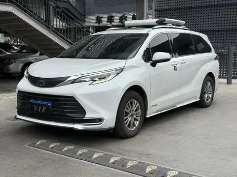 Toyota 赛那 2021