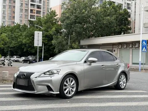 Lexus IS 2015