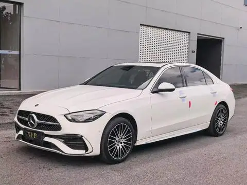 Mercedes-Benz C-Class 2024