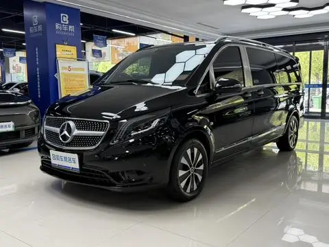 Mercedes-Benz 威霆 2023