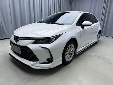Toyota Corolla 2021 — фото 1