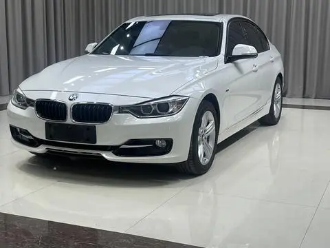 BMW 3 Series 2015 — фото 1