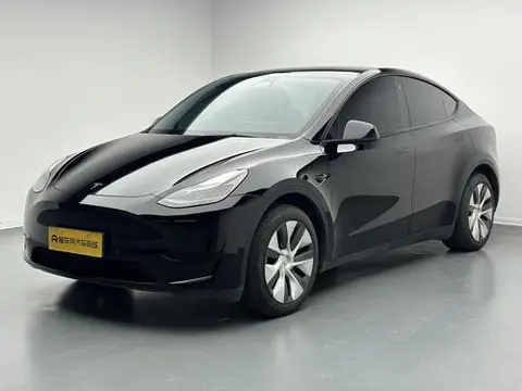 Tesla Model Y 2023 — фото 1