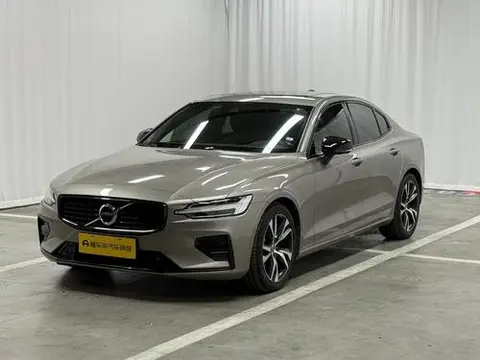 Volvo S60 2022